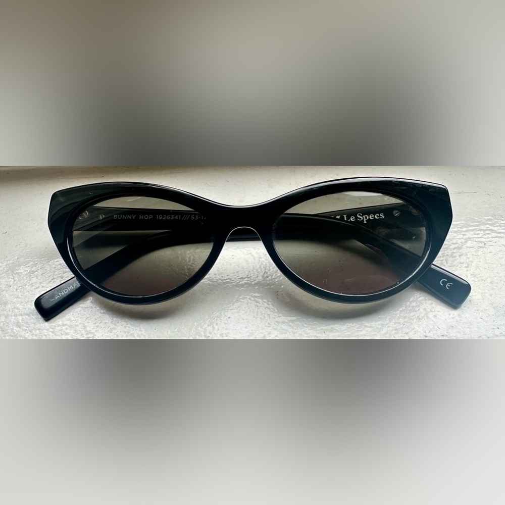 Le Specs Bunny Hop in Black